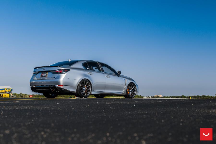  Lexus GS F on Vossen Wheels (VFS-10) 2017 года  (фото 19 из 21)